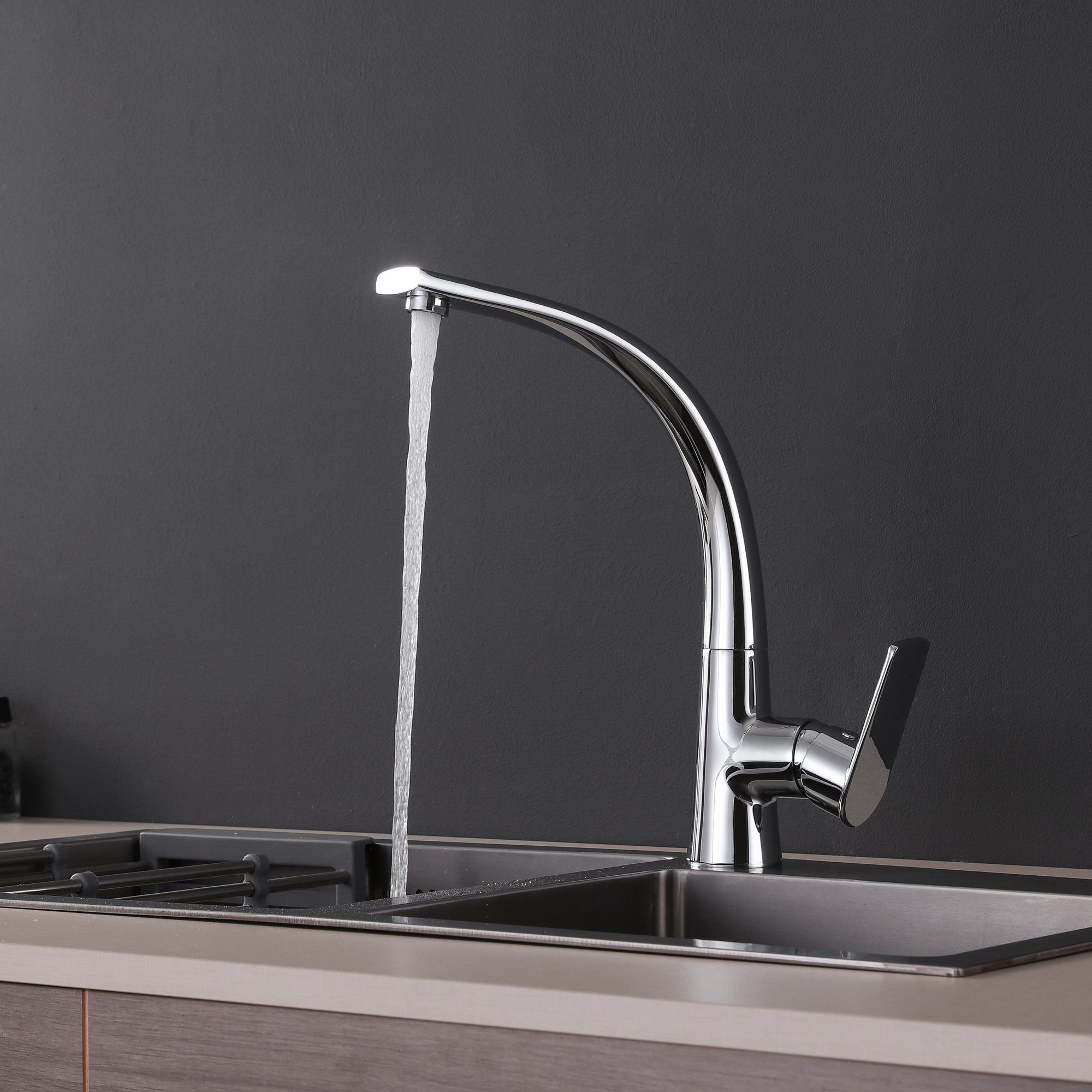 Brass Square Spout New Design CE Certificate Popular Style Industrial Faucet for Kitchen Sink