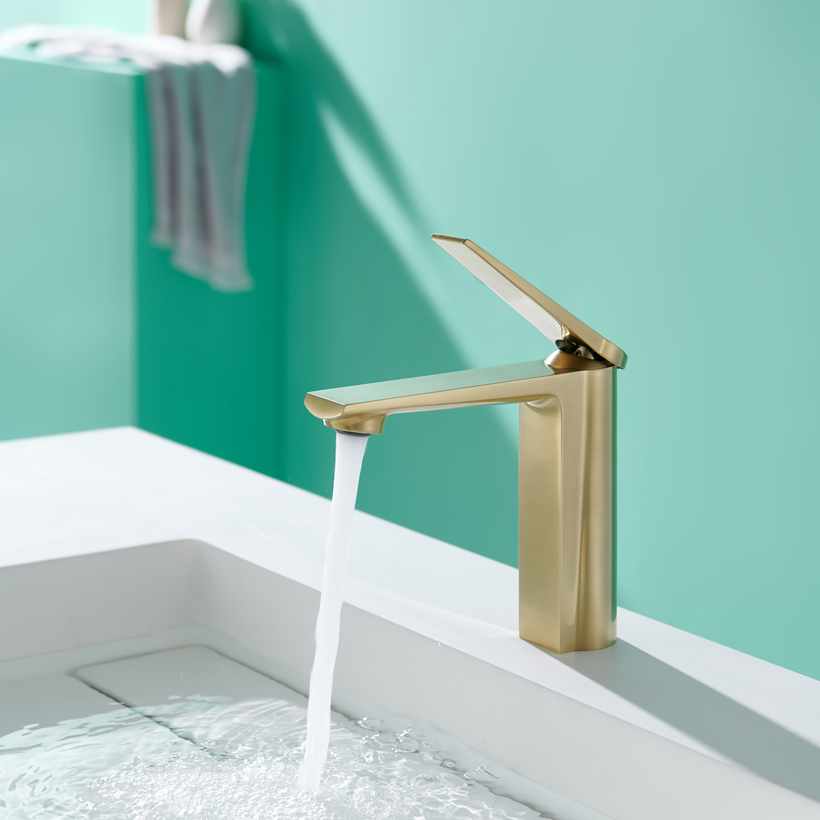 Matt Brush Gold Color Lavatory Brass Material Luxury Style Kaiping City Basin Faucet