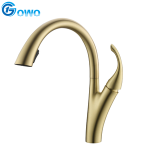 Deck Mounted Pull-out Brushed Gold Color PVD Sink Kitchen Faucet
