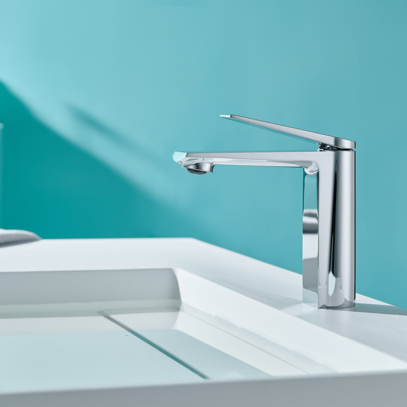 Luxury Single Handle Chrome Brass Bathroom Vanity Faucet