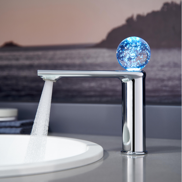 Bateria umywalkowa Crystal Ball - Nowoczesna chromowana bateria łazienkowa | GOWO 5138-C